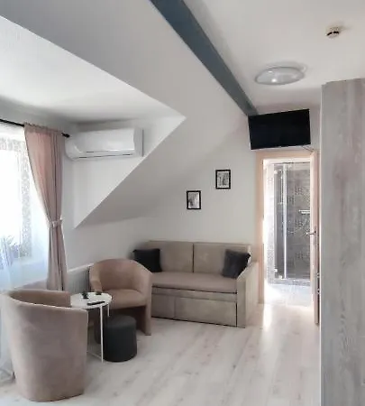 Natura Panzio 3*
