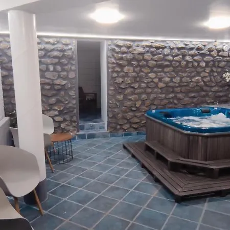 Natura Panzio Gæstehus 3*
